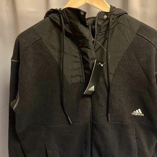 アディダス(adidas)の【新品未使用】adidas/アディダス　パーカー　ブラック　M(パーカー)