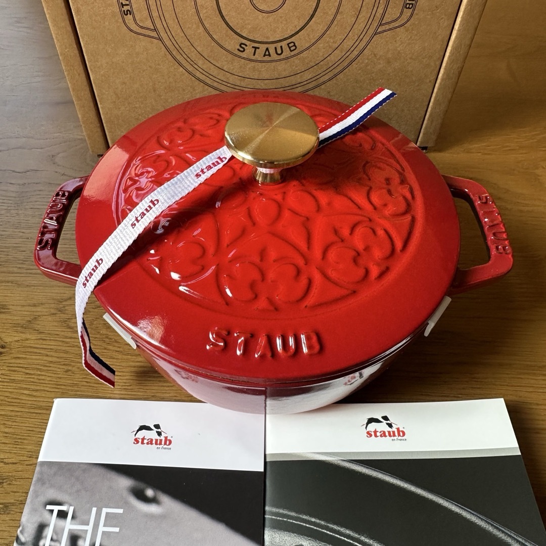 新品 ストウブ staub ワナベ リリー チェリー 16CM 新品 ストウブ staub ワナベ リリー チェリー 16CM