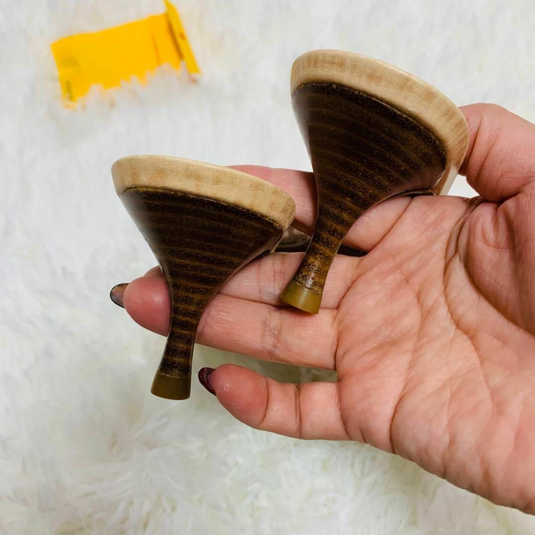 D31 FENDI フェンディ レディース サンダル ベージュ サイズ22cm D31 FENDI フェンディ レディース サンダル ベージュ サイズ22cm