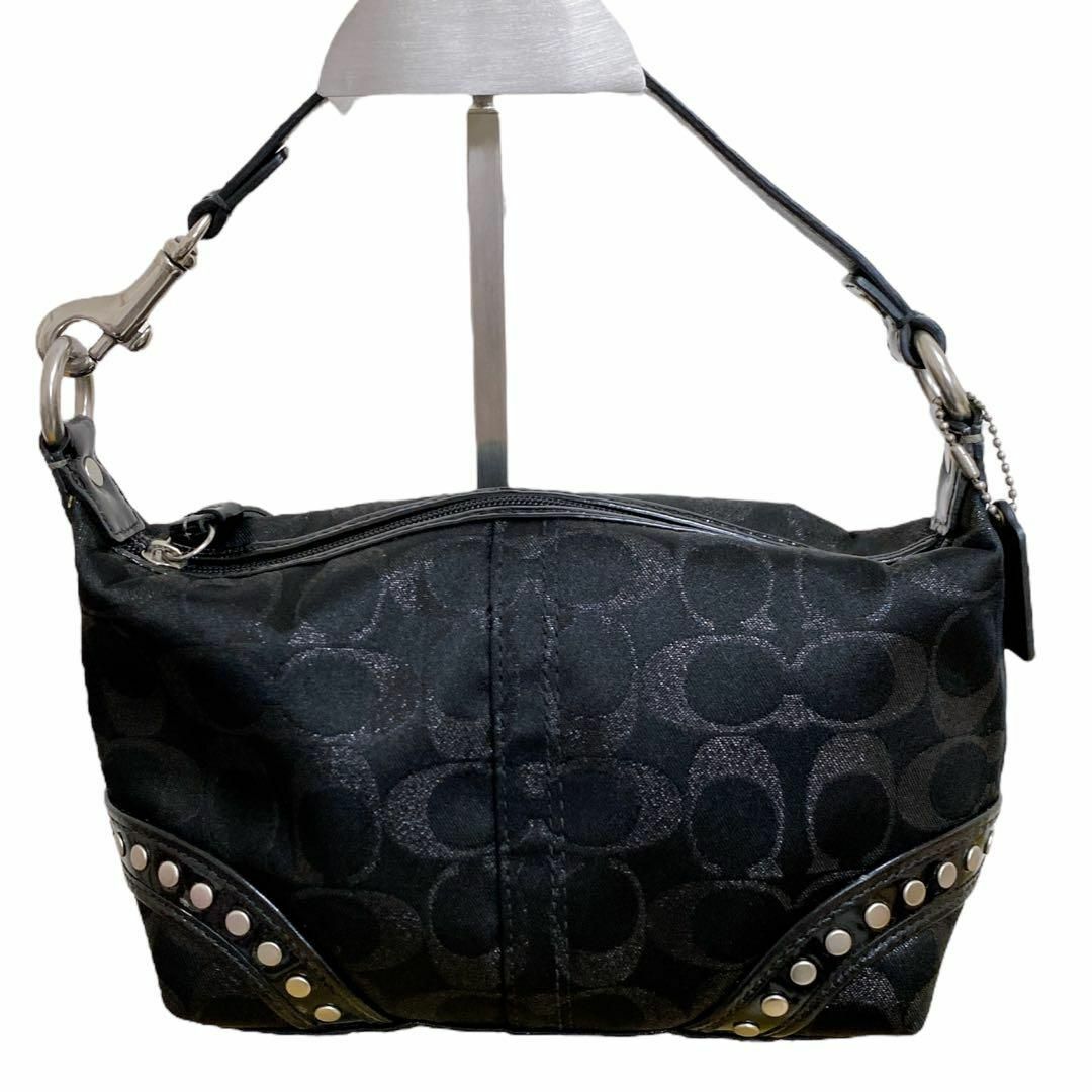 極美品 COACH ミニハンドバッグ ポーチ スタッズ ブラック 極美品 COACH ミニハンドバッグ ポーチ スタッズ ブラック