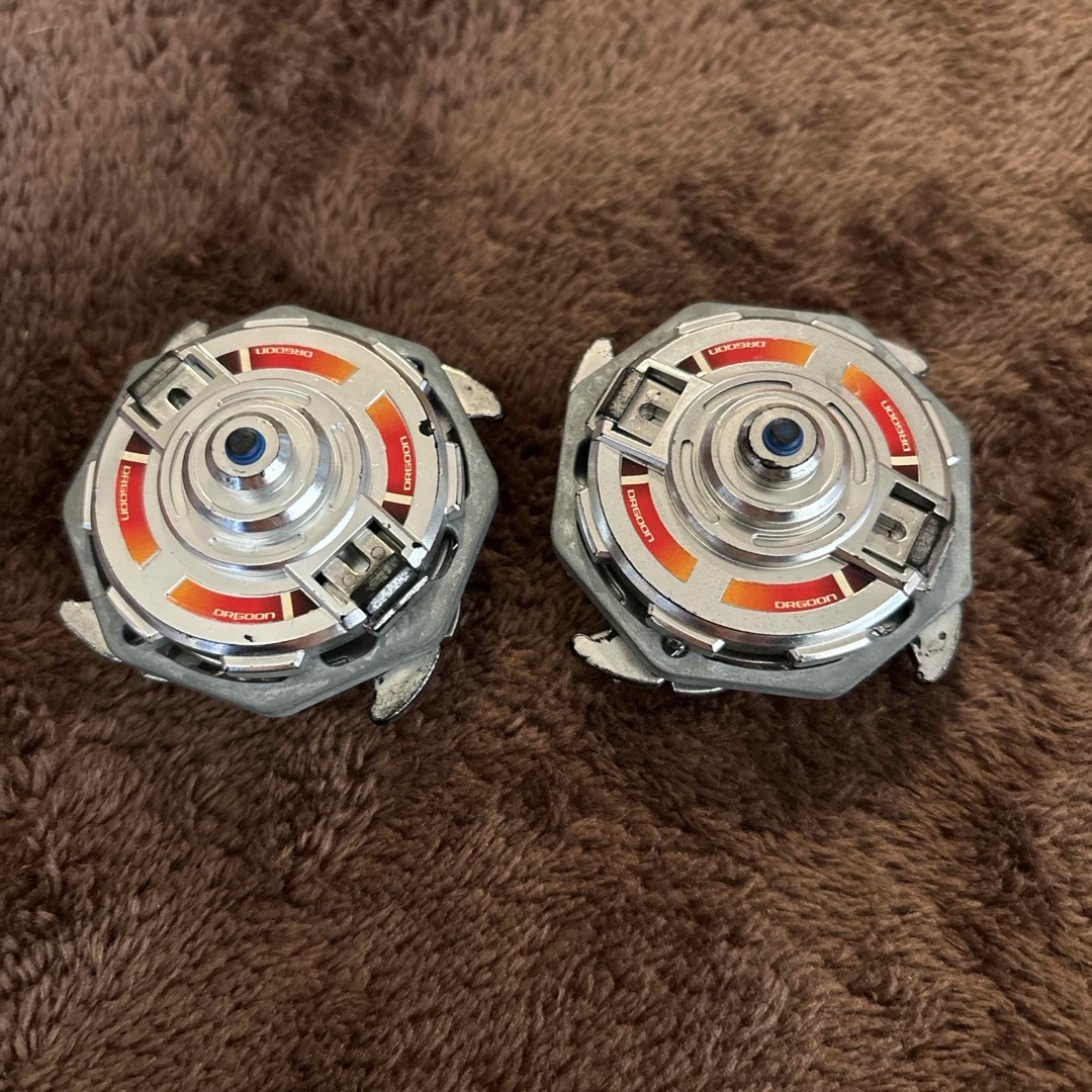 Takara Tomy - ドラグーンS(限定 シルバー)2個セット 爆転 Takara Tomy - ドラグーンS(限定 シルバー)2個セット 爆転
