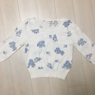 レッセパッセ(LAISSE PASSE)の【美品 レッセパッセ人気花柄カットソー】(カットソー(長袖/七分))