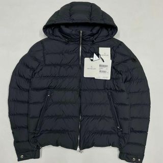 MONCLER(ダウンジャケット)のフリマアイテム一覧 MONCLER(ダウンジャケット)のフリマアイテム一覧