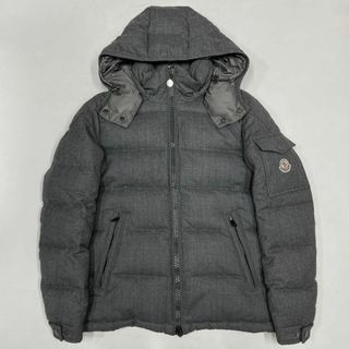 MONCLER(ダウンジャケット)のフリマアイテム一覧 MONCLER(ダウンジャケット)のフリマアイテム一覧