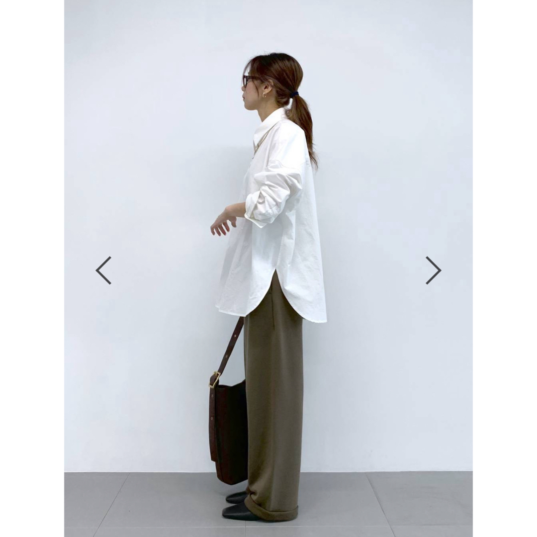 BABYLONE 柳橋唯さん コラボ バックタックオーバーシャツ ホワイト BABYLONE 柳橋唯さん コラボ バックタックオーバーシャツ ホワイト