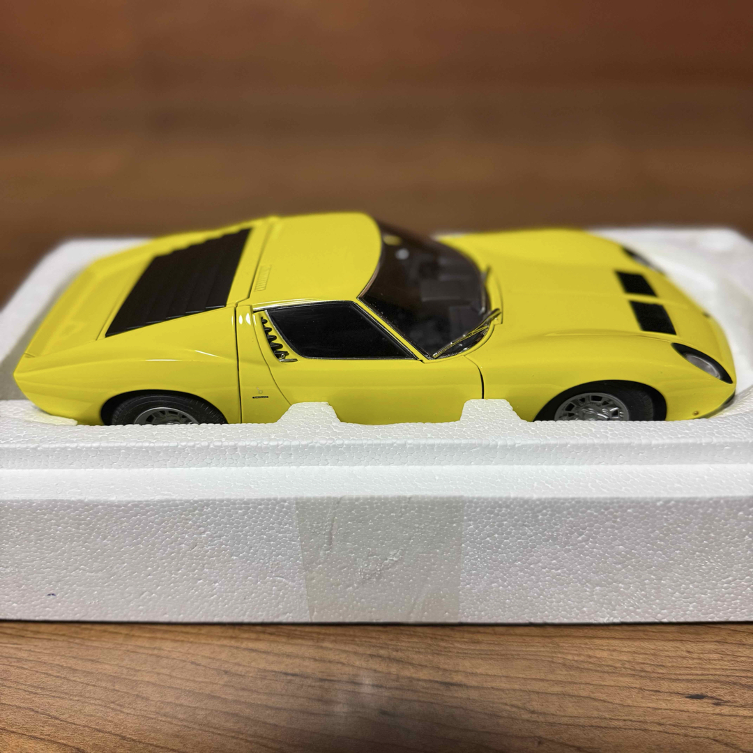 AUTOart - 激レア!絶版未展示品 オートアート 1/18 AUTOart - 激レア!絶版未展示品 オートアート 1/18