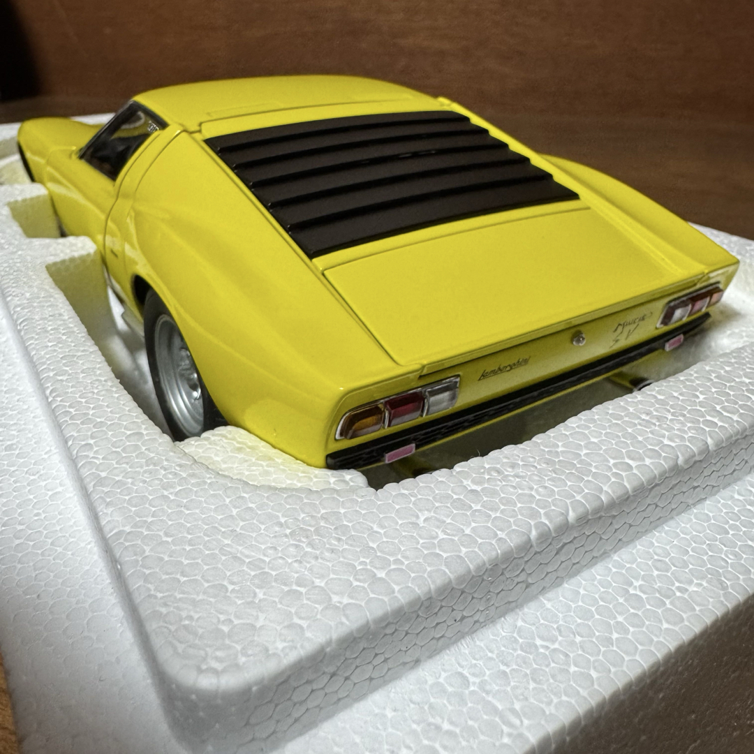 AUTOart - 激レア!絶版未展示品 オートアート 1/18 AUTOart - 激レア!絶版未展示品 オートアート 1/18