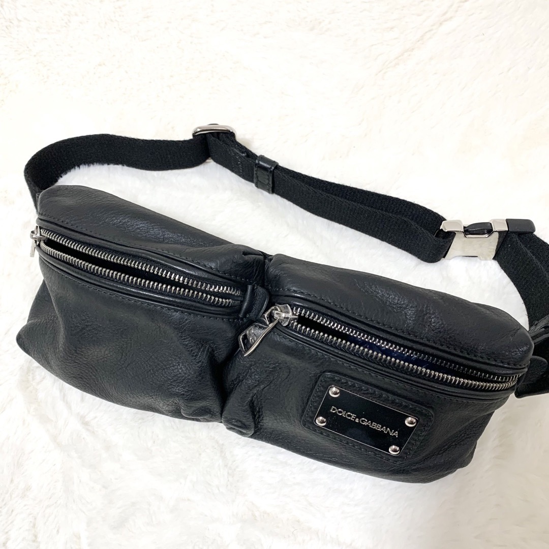 DOLCE & GABBANA 3室 レザー ボディバッグ 黒 シボ革 ドルガバ DOLCE & GABBANA 3室 レザー ボディバッグ 黒 シボ革 ドルガバ