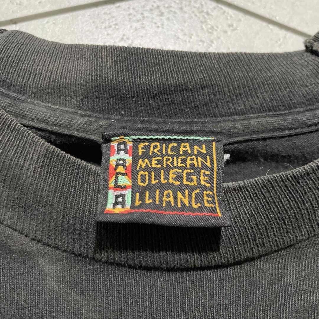 VINTAGE(ヴィンテージ)のvintage Tシャツ アフリカ カレッジT メンズのトップス(Tシャツ/カットソー(半袖/袖なし))の商品写真