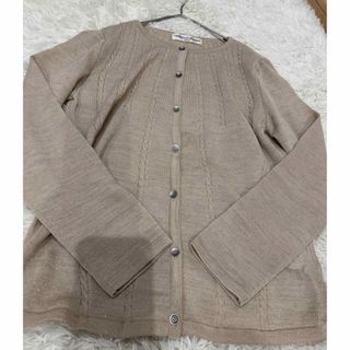 クリスチャンオジャール(CHRISTIAN AUJARD)の美品クリスチャンオジャール　ニット カーディガン　ベージュ　カーディガン　 長袖(カーディガン)