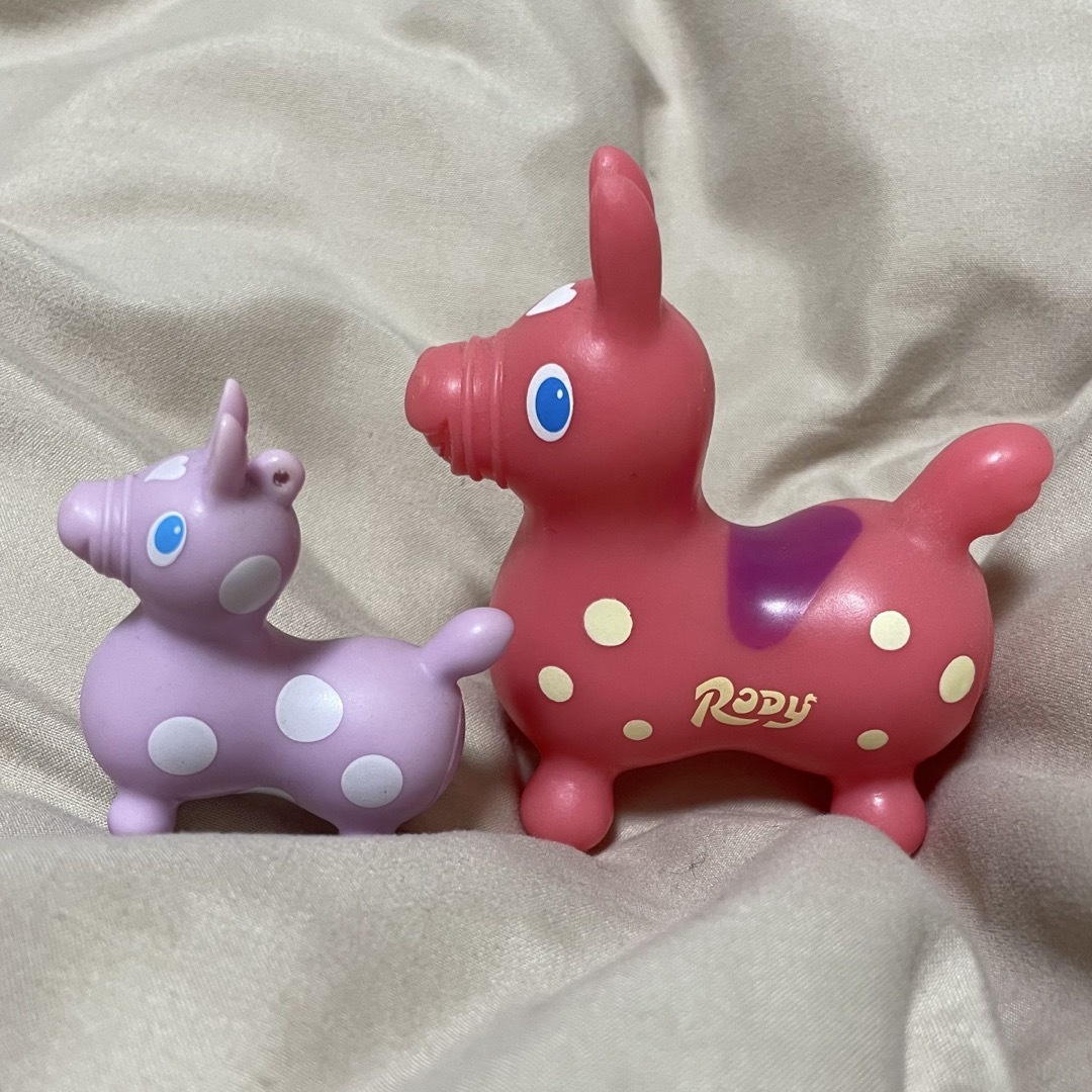 Rody(ロディ)の【RODY】バルーンフィギュアセット ピンクと紫 キッズ/ベビー/マタニティのおもちゃ(その他)の商品写真