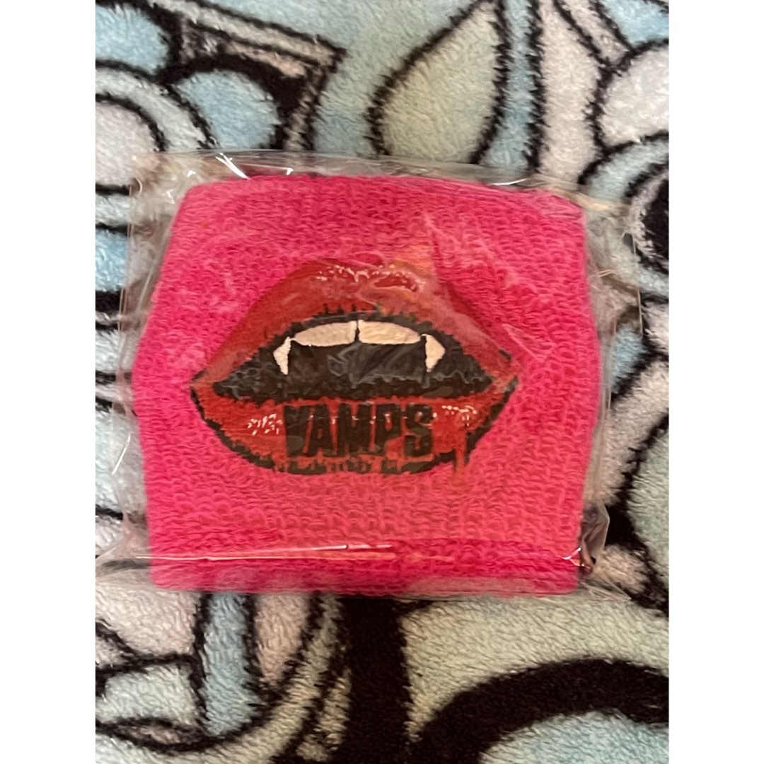 VAMPS リストバンド 隠せ HYDE K.A.Z ラルク VAMPS リストバンド 隠せ HYDE K.A.Z ラルク
