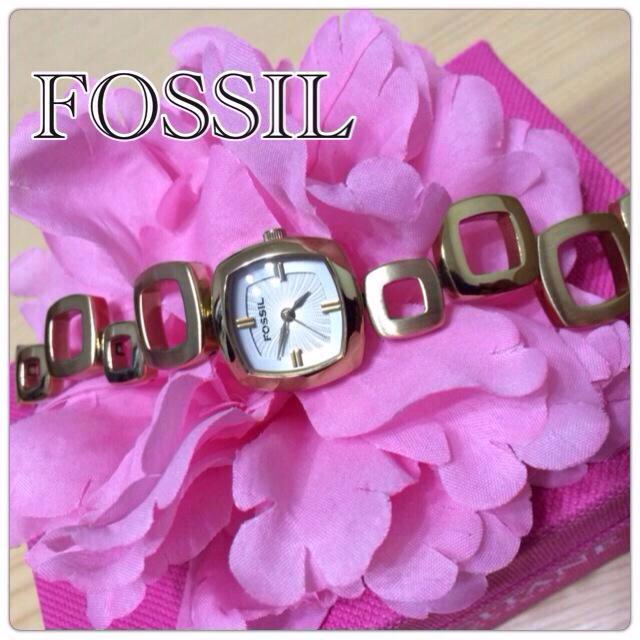 FOSSIL(フォッシル)のFOSSIL腕時計♡送料込！ レディースのファッション小物(腕時計)の商品写真