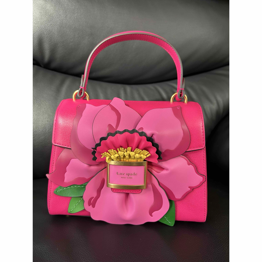kate spade NEW YORK - ケイティ フローラル アップリケ kate spade NEW YORK - ケイティ フローラル アップリケ
