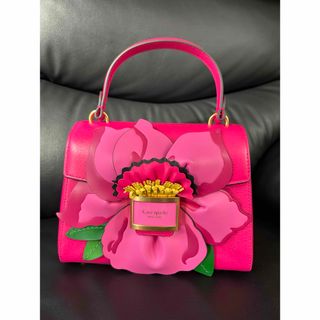 kate spade NEW YORK - ケイティ フローラル アップリケ kate spade NEW YORK - ケイティ フローラル アップリケ