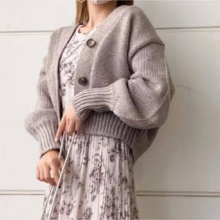 SNIDEL(カーディガン ・ ベージュ系)のフリマアイテム一覧 SNIDEL(カーディガン ・ ベージュ系)のフリマアイテム一覧