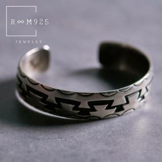 INDIAN JEWELRY(ブレスレット/バングル)のフリマアイテム一覧 INDIAN JEWELRY(ブレスレット/バングル)のフリマアイテム一覧