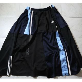 adidas(スカート ・ ブルー・ネイビー/青色系)のフリマ adidas(スカート ・ ブルー・ネイビー/青色系)のフリマ
