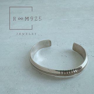 INDIAN JEWELRY(ブレスレット/バングル)のフリマアイテム一覧 INDIAN JEWELRY(ブレスレット/バングル)のフリマアイテム一覧