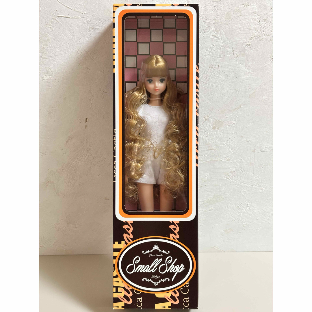 新品未開封 リカちゃんキャッスル 日本橋BASICモデルジェニーフレンドS