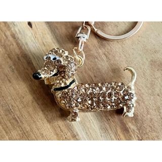 【新品】キラキラのダックスフンド(チャーム)