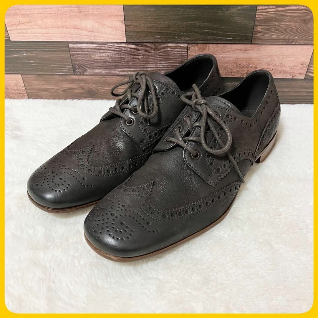 新品同様 PRADA ウイングチップ ビジネスシューズ 革靴 27.0-27.5 新品同様 PRADA ウイングチップ ビジネスシューズ 革靴 27.0-27.5