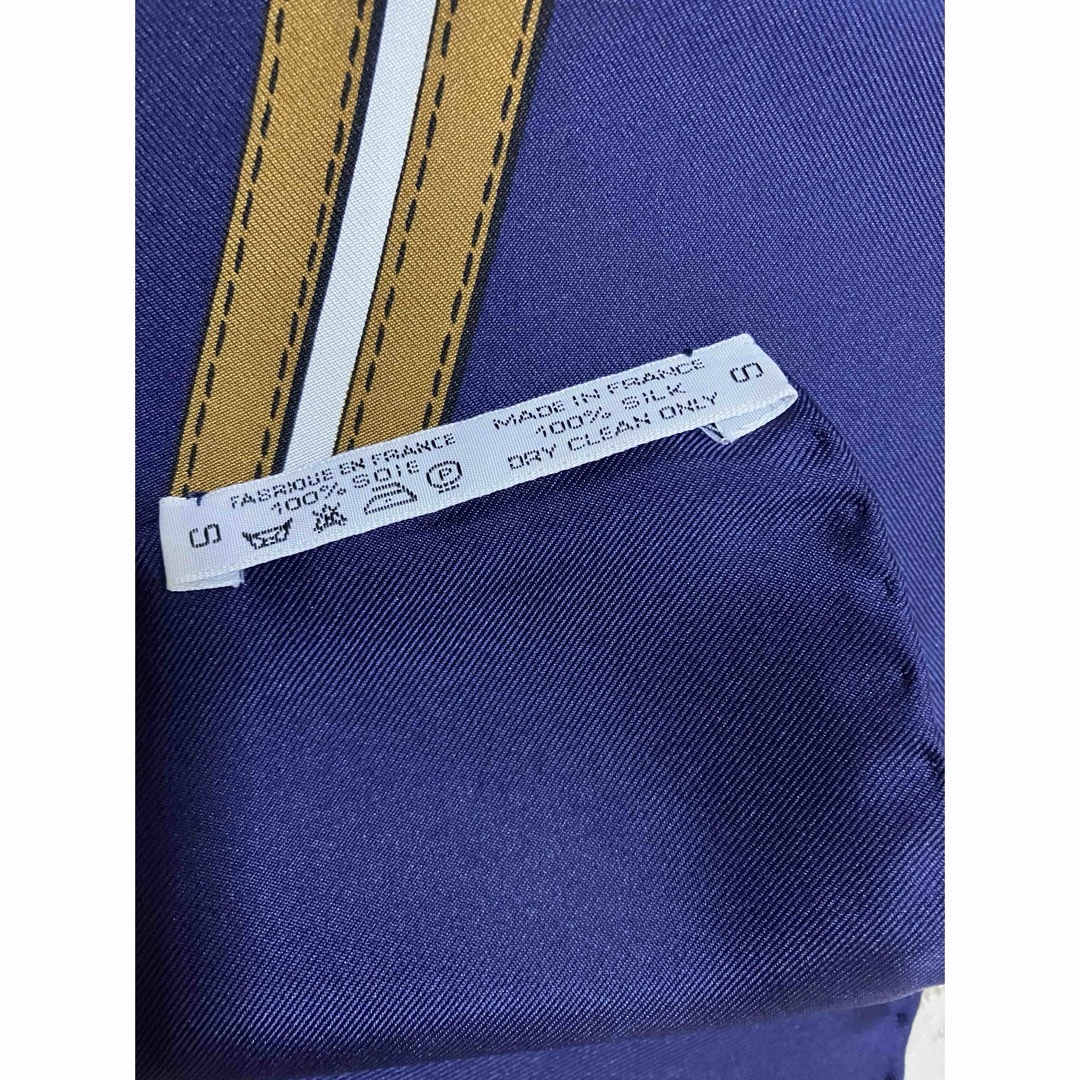 新品未使用】HERMES スカーフ カレ90 ECURIES厩舎 バンダナ/スカーフ 新品未使用】HERMES スカーフ カレ90 ECURIES厩舎 バンダナ/スカーフ