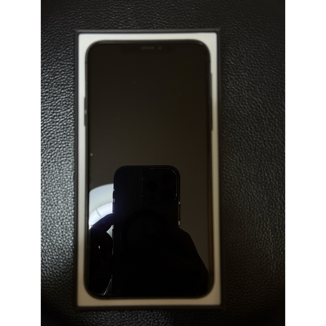 iPhone 11 pro max 512GB (Wifiでのみ使用可能) iPhone 11 pro max 512GB (Wifiでのみ使用可能)