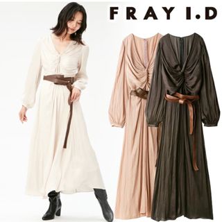 FRAY I.D - ワッシャープリーツフリルカラーワンピース ホワイト 1の通販 by ちーさんショップ|フレイアイディーならラクマ FRAY I.D - ワッシャープリーツフリルカラーワンピース ホワイト 1の通販 by ちーさんショップ|フレイアイディーならラクマ