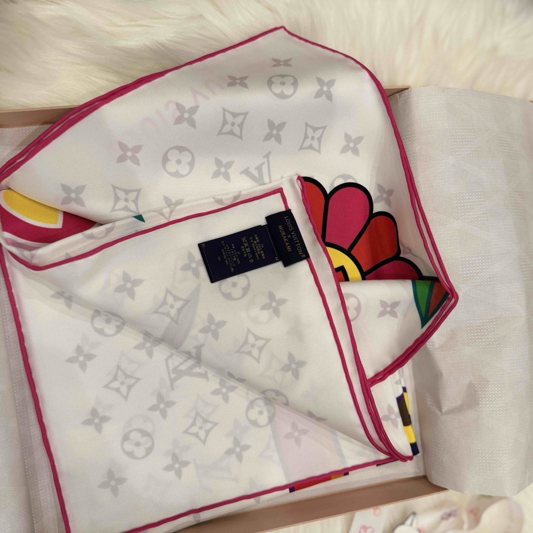 LOUIS VUITTON - 【新品未使用】LV × TM カレ90・スーパー LOUIS VUITTON - 【新品未使用】LV × TM カレ90・スーパー