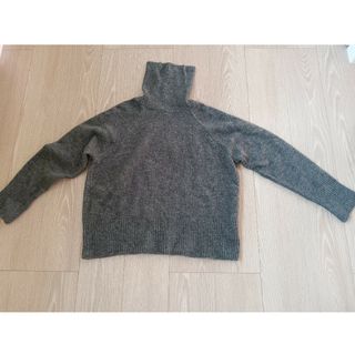ザラ(ZARA)のZARAグレー タートルネック(ニット/セーター)