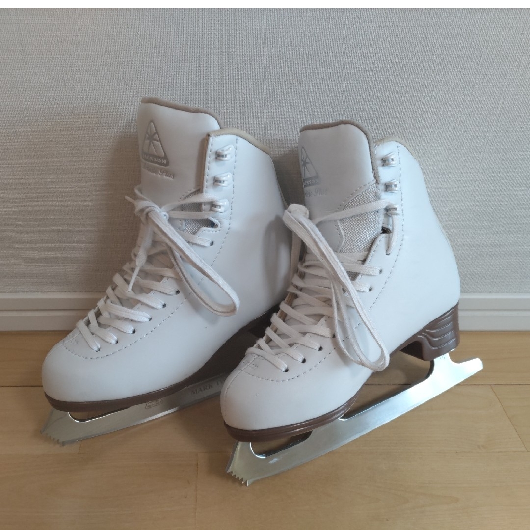 新品 パーリーゲイツ ジャックバニー PEスムース 中綿パンツ(4 新品 パーリーゲイツ ジャックバニー PEスムース 中綿パンツ(4