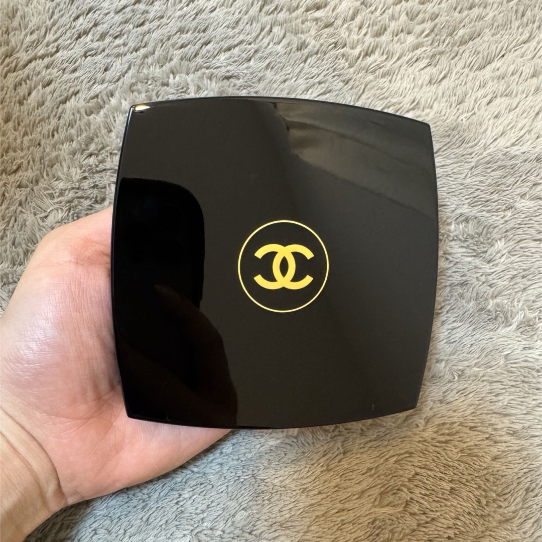 CHANEL エンチャンテッド ナイト アイシャドウ/チークカラー CHANEL エンチャンテッド ナイト アイシャドウ/チークカラー