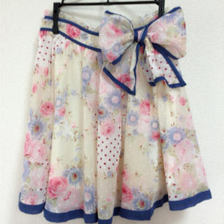 リズリサ(LIZ LISA)のお花柄スカート(ミニスカート)