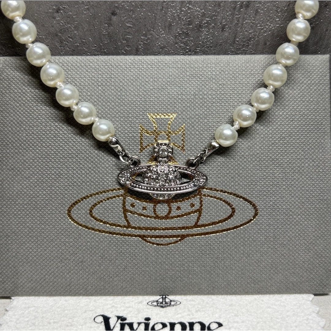 Vivienne Westwood - ヴィヴィアンウエストウッドパール Vivienne Westwood - ヴィヴィアンウエストウッドパール