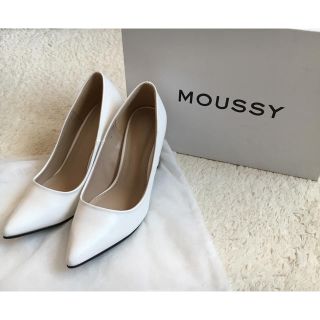 マウジー(moussy)のマウジー ★ 白パンプス(ハイヒール/パンプス)