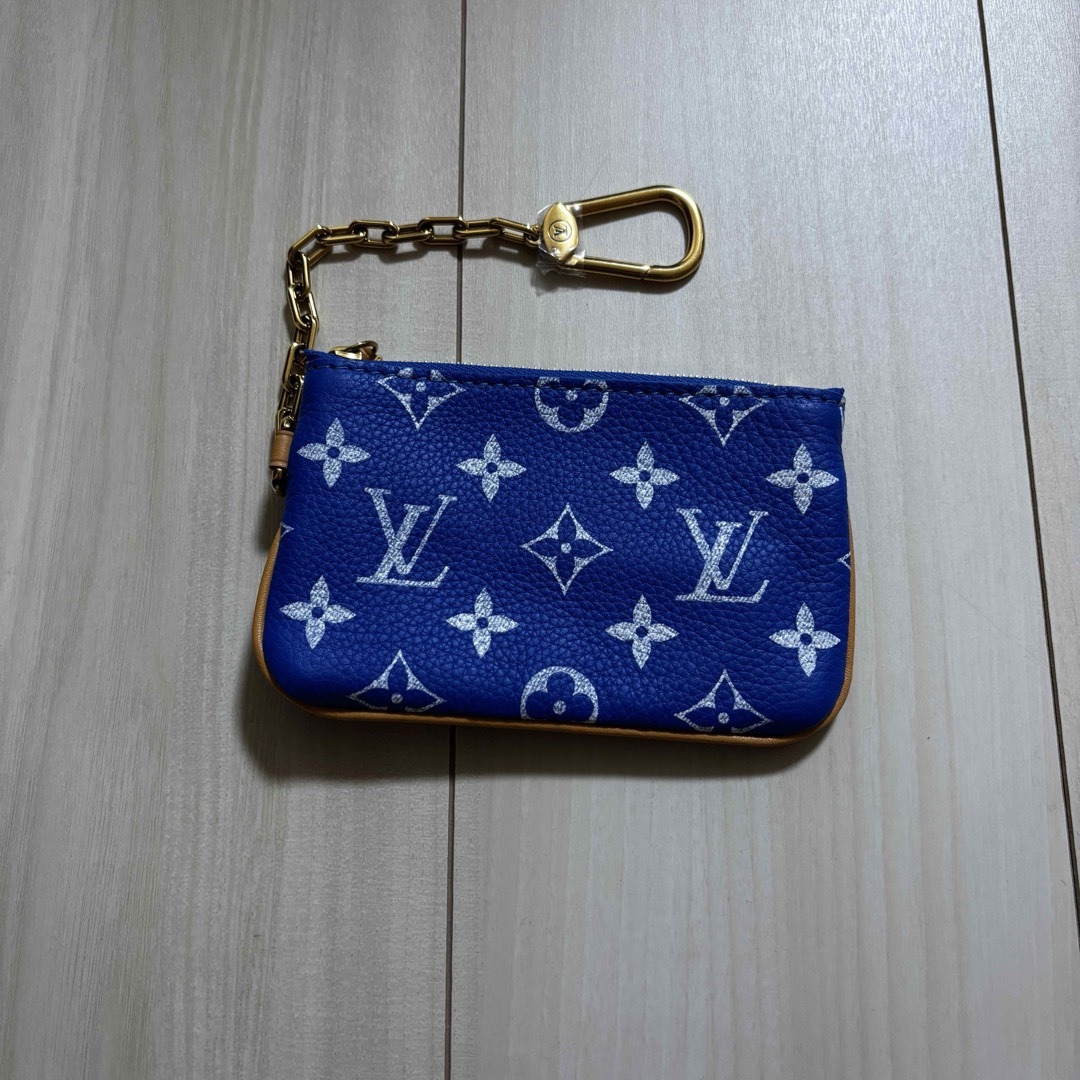 louis vuitton M24424のポーチのみ louis vuitton M24424のポーチのみ