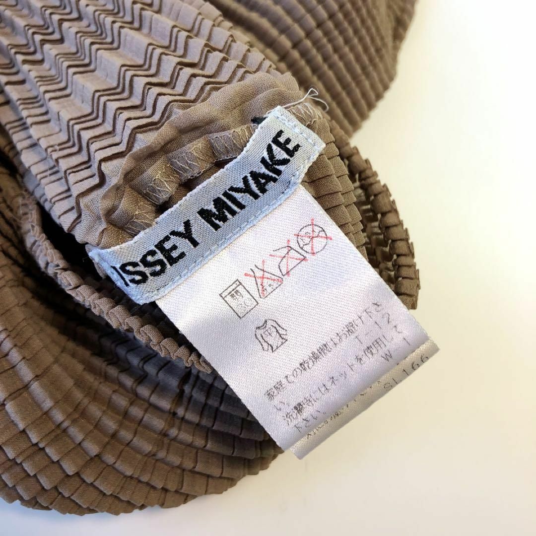 ISSEY MIYAKE - 横プリーツ プリーツ ISSEY イッセイミヤケ M〜L ISSEY MIYAKE - 横プリーツ プリーツ ISSEY イッセイミヤケ M〜L