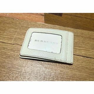 BURBERRY(名刺入れ/定期入れ)のフリマアイテム一覧 BURBERRY(名刺入れ/定期入れ)のフリマアイテム一覧