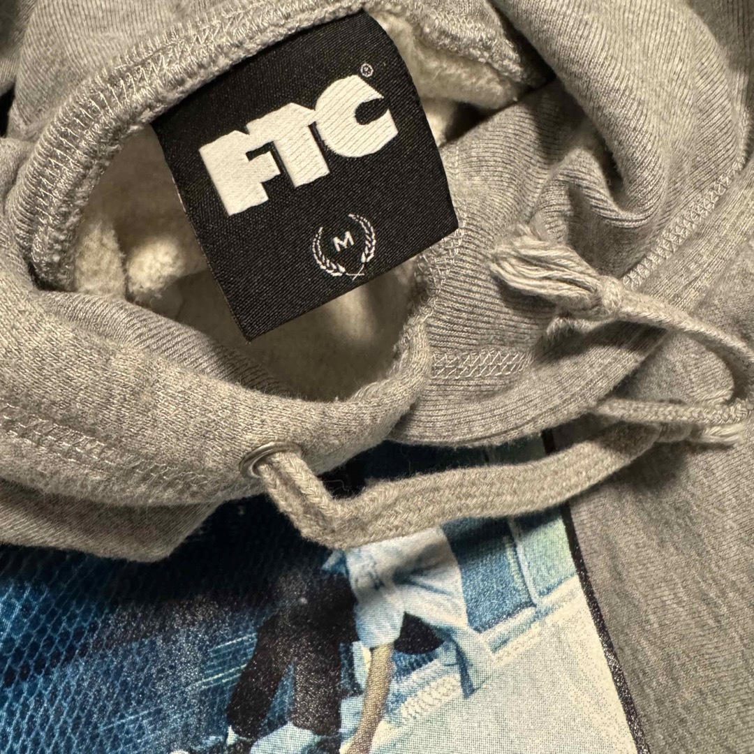FTC(エフティーシー)のFTCパーカー　Mサイズ メンズのトップス(パーカー)の商品写真