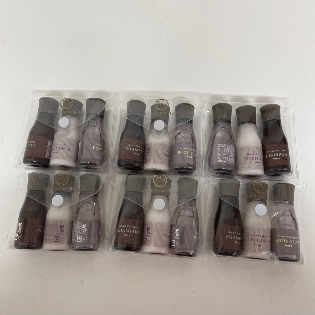 POLA(ポーラ)のアロマエッセゴールド 旅行用シャンプーセット POLA 6組 インテリア/住まい/日用品の日用品/生活雑貨/旅行(旅行用品)の商品写真