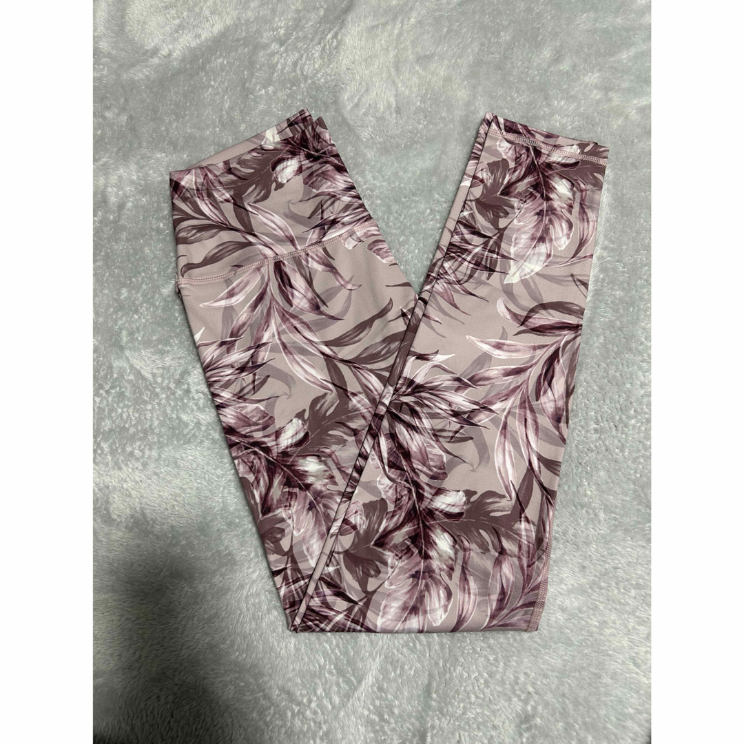 新品未使用/紙タグ無し】 【SUKALA】 レギンス リーフモカピンク 新品未使用/紙タグ無し】 【SUKALA】 レギンス リーフモカピンク