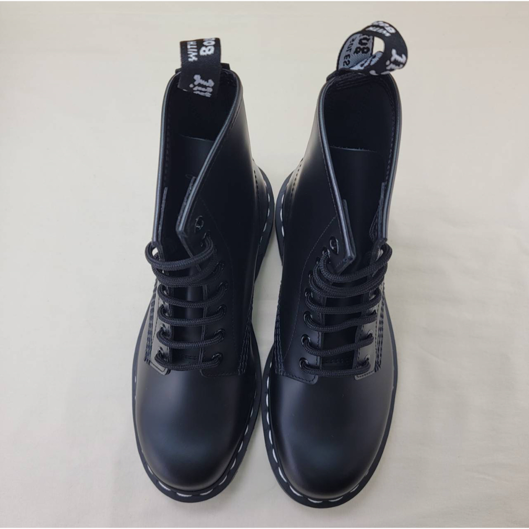 Dr.Martens - ドクターマーチン 8ホール 1460 ホワイトステッチ Dr.Martens - ドクターマーチン 8ホール 1460 ホワイトステッチ