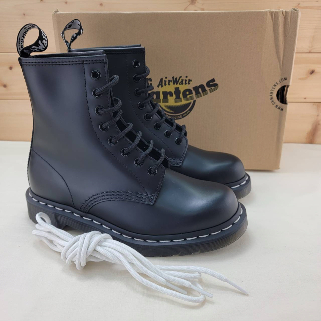 Dr.Martens - ドクターマーチン 8ホール 1460 ホワイトステッチ Dr.Martens - ドクターマーチン 8ホール 1460 ホワイトステッチ