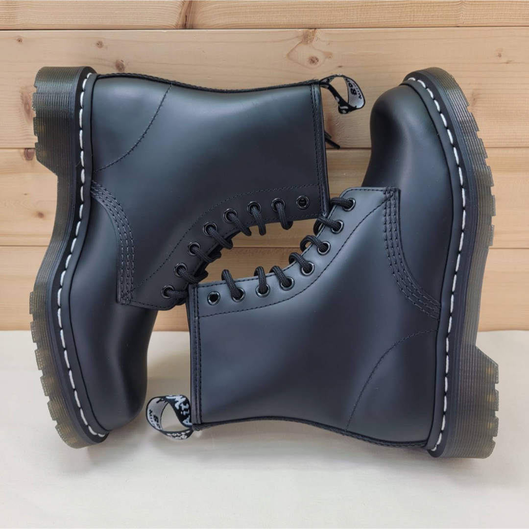 Dr.Martens - ドクターマーチン 8ホール 1460 ホワイトステッチ Dr.Martens - ドクターマーチン 8ホール 1460 ホワイトステッチ
