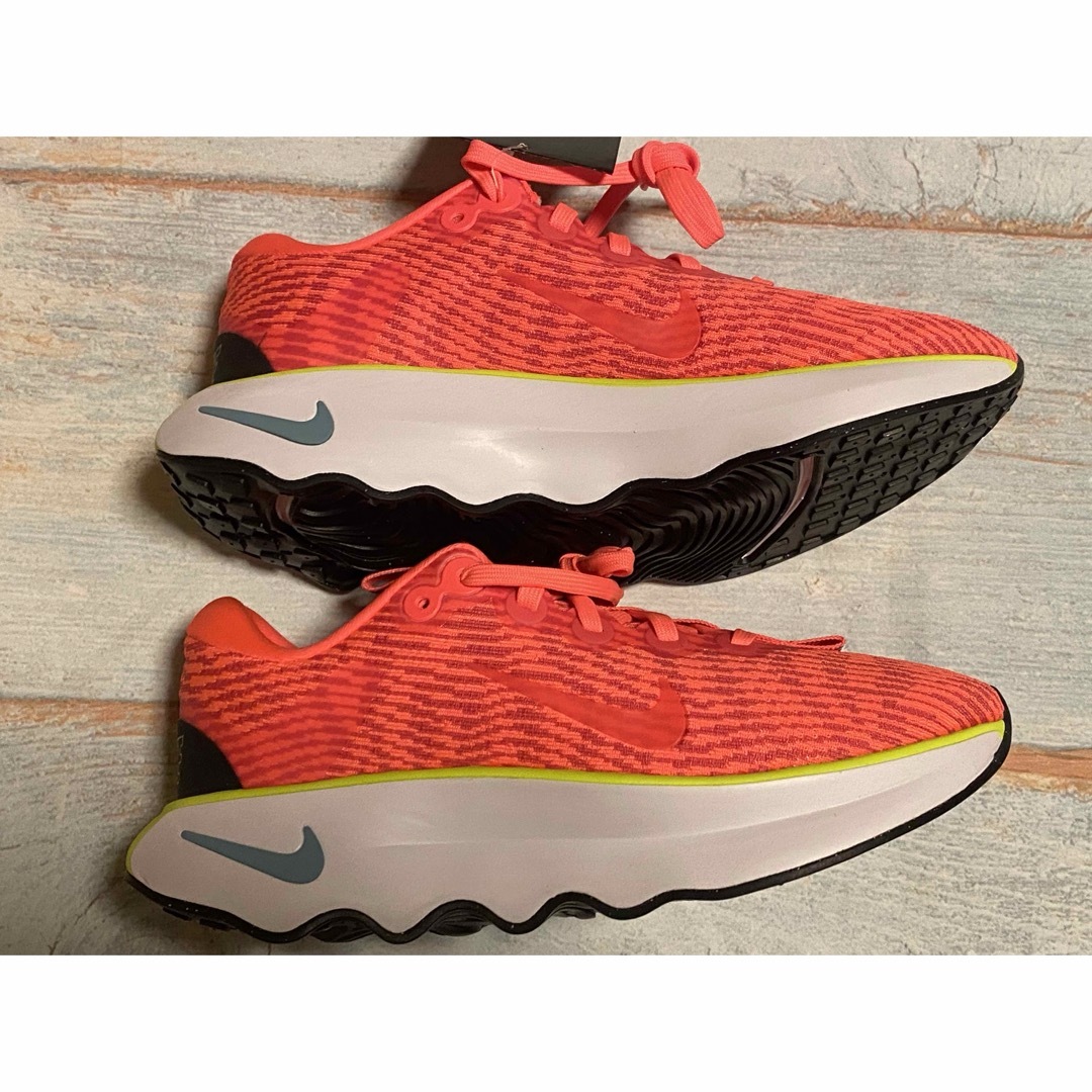 NIKE - NIKE ナイキ モティバ DV1238-602 ウォーキングシューズ NIKE - NIKE ナイキ モティバ DV1238-602 ウォーキングシューズ