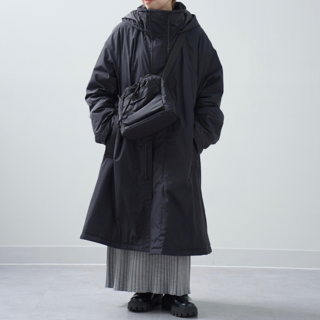 UNIQLO:C ユニクロC フーデッドコート ブラック Lサイズ 新品未使用 UNIQLO:C ユニクロC フーデッドコート ブラック Lサイズ 新品未使用