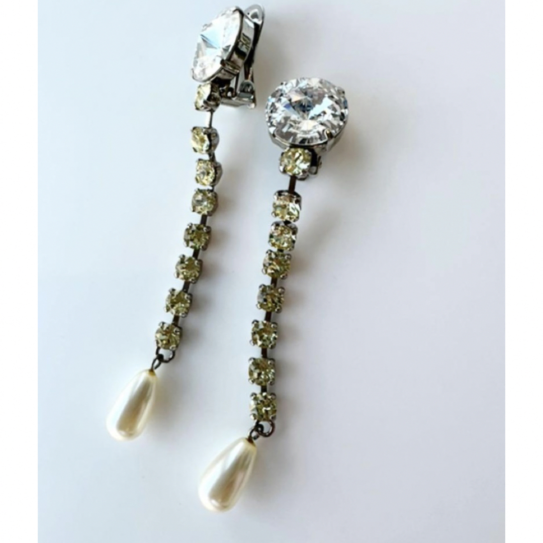 美品 ミュウミュウ MIUMIU パール クリスタル ピアス ゴールド 美品 ミュウミュウ MIUMIU パール クリスタル ピアス ゴールド