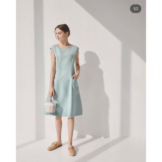 FOXEY(ひざ丈ワンピース ・ グリーン・カーキ/緑色系)のフリマ FOXEY(ひざ丈ワンピース ・ グリーン・カーキ/緑色系)のフリマ