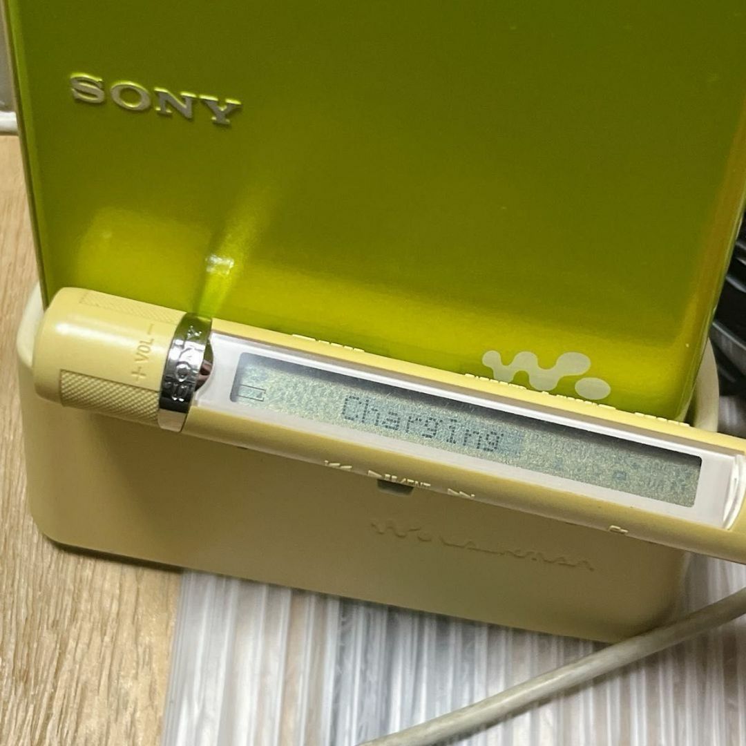 SONY MDウォークマン MZ-E630 ポータブルMDプレーヤー SONY MDウォークマン MZ-E630 ポータブルMDプレーヤー